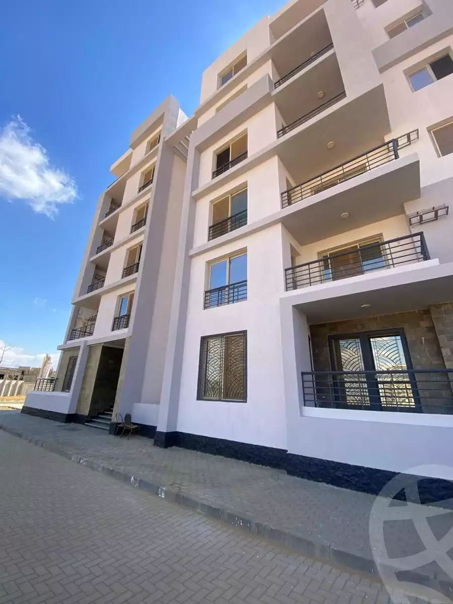 https://aqarmap.com.eg/ar/listing/6542394-for-sale-cairo-el-sheikh-zayed-city-lshykh-zyd-ljdyd-west-view-residence-hdp