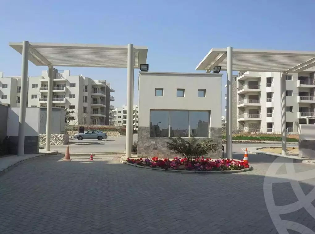 https://aqarmap.com.eg/ar/listing/6542591-for-sale-cairo-el-sheikh-zayed-city-compounds-dh-drys