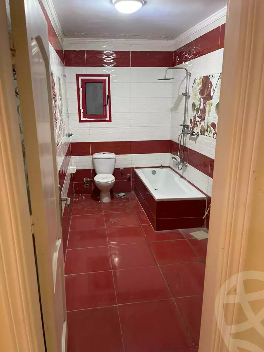 https://aqarmap.com.eg/en/listing/6543838-for-sale-alexandria-ganaklis
