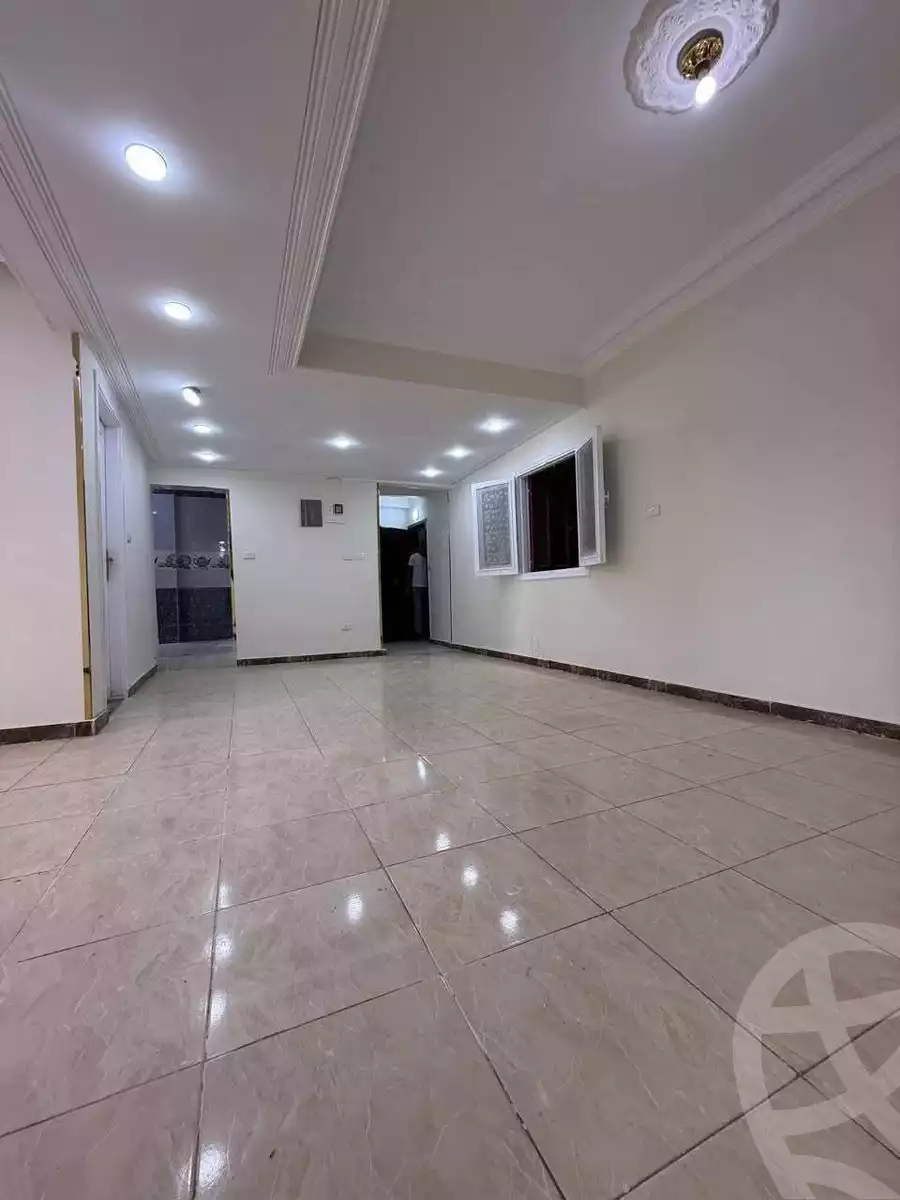 https://aqarmap.com.eg/ar/listing/6546964-for-sale-cairo-helwan-helwan-el-sharkeya-abd-el-rahman-pasha-st
