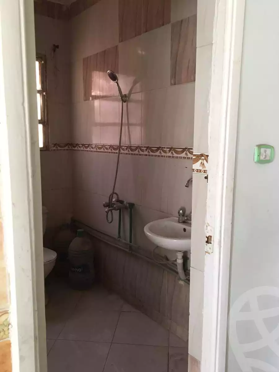 https://aqarmap.com.eg/ar/listing/6547838-for-rent-cairo-helwan-mnshy-yn-hlwn-rael-st