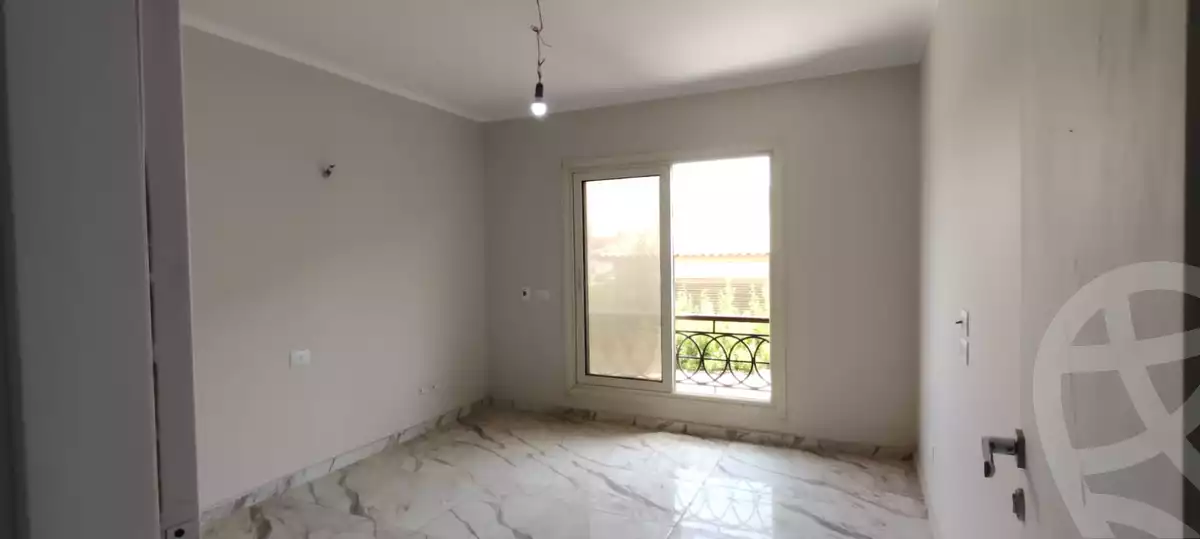 https://aqarmap.com.eg/en/listing/6548392-for-sale-cairo-el-sheikh-zayed-city-compounds-el-khamayel