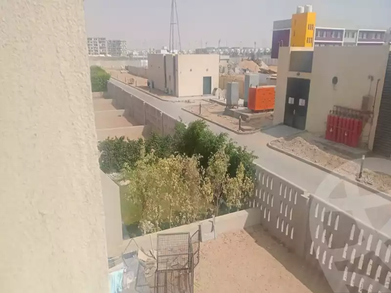 https://aqarmap.com.eg/en/listing/6550837-for-sale-cairo-el-shorouk-compounds-al-burouj-compound-imkan