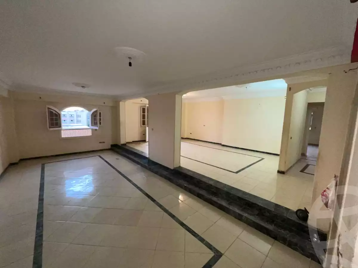https://aqarmap.com.eg/ar/listing/6550986-for-sale-cairo-6th-of-october-el-ahyaa-neighborhood-3rd-al-hay-al-thalith-st