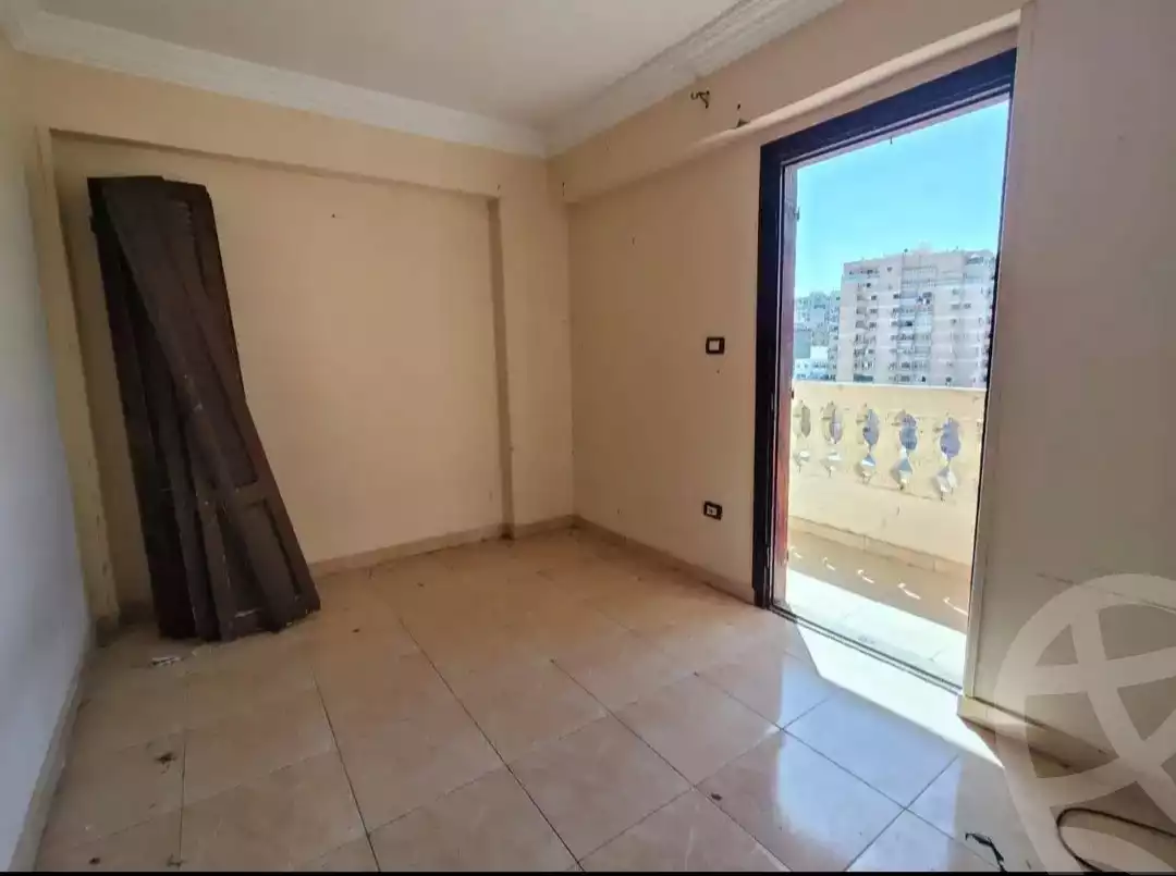 https://aqarmap.com.eg/ar/listing/6555138-for-sale-alexandria-el-asafra-l-sfr-bhry