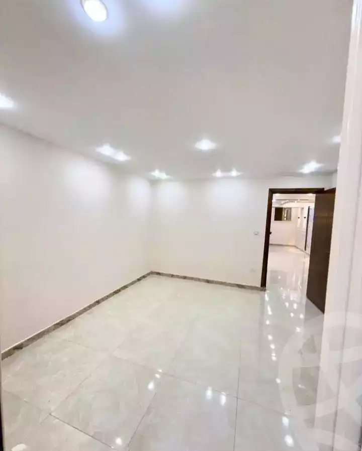https://aqarmap.com.eg/ar/listing/6557621-for-sale-alexandria-el-asafra-l-sfr-bhry