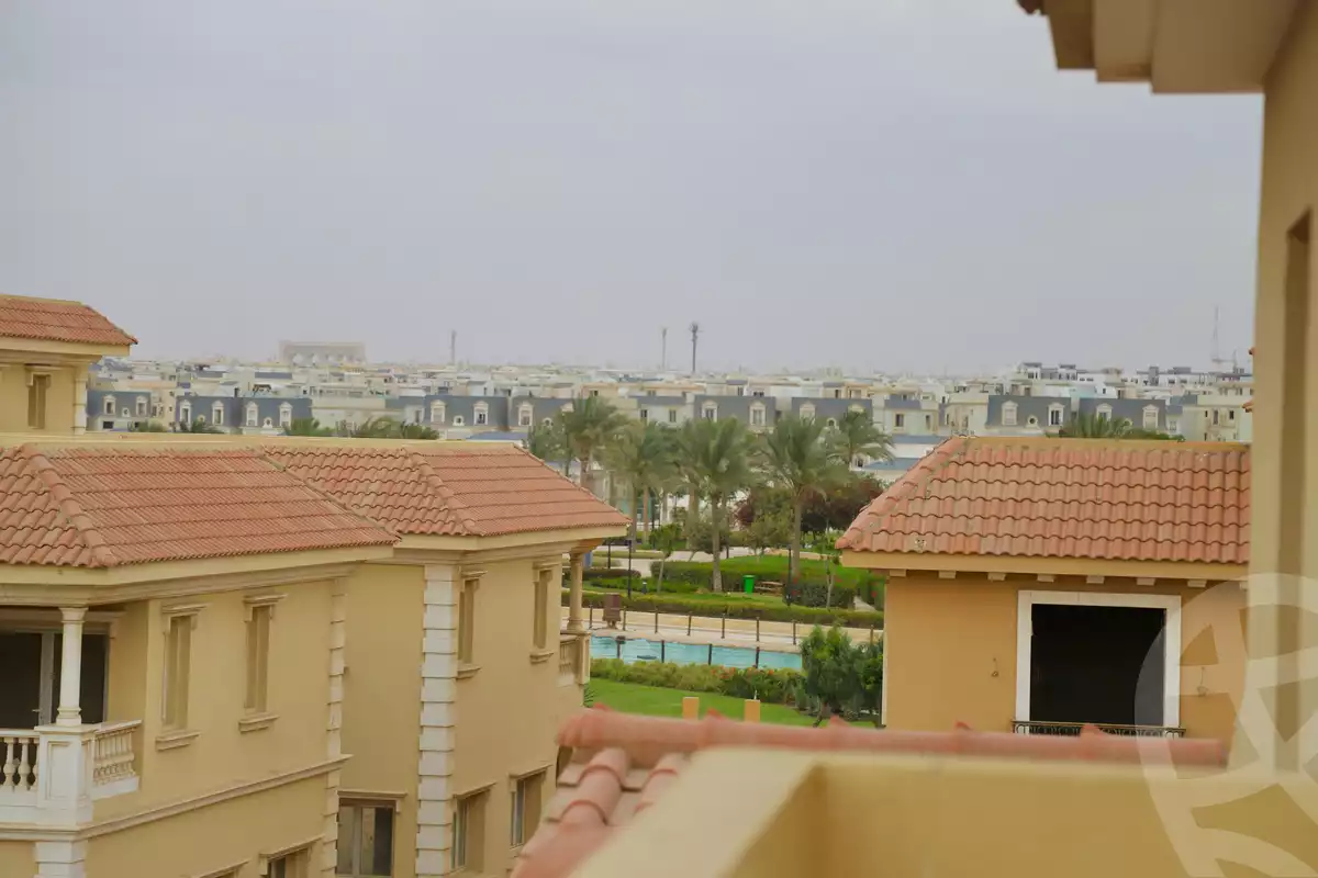 https://aqarmap.com.eg/ar/listing/6558347-for-sale-cairo-new-cairo-compounds-hyde-park-centre-ville-hyde-park