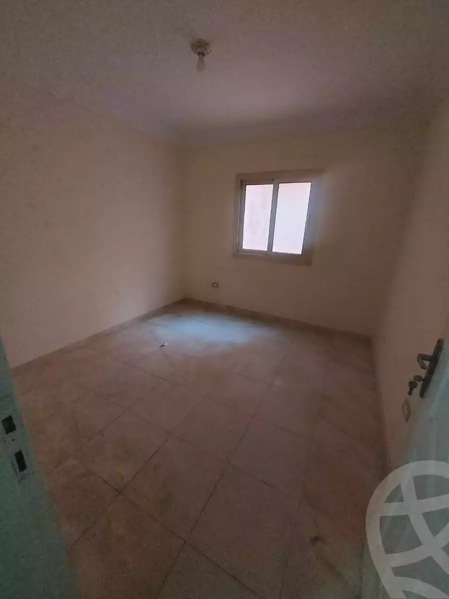 https://aqarmap.com.eg/ar/listing/6559492-for-sale-cairo-helwan-mnshy-yn-hlwn-mansour-st
