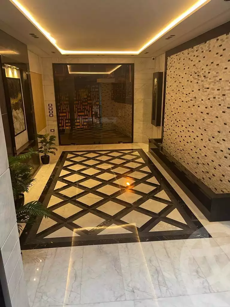 https://aqarmap.com.eg/ar/listing/6559751-for-rent-cairo-el-sheikh-zayed-city-el-hay-elsabeaa-lhy-lsb