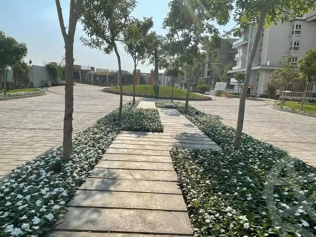 https://aqarmap.com.eg/ar/listing/6559942-for-sale-cairo-new-cairo-lmstqbl-syty-compounds-aliva-compound-mountain-view