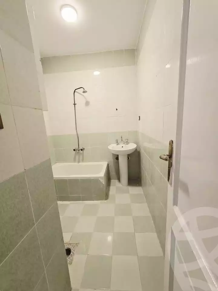 https://aqarmap.com.eg/en/listing/6562722-for-sale-alexandria-l-jmy-shataa-el-nakheel