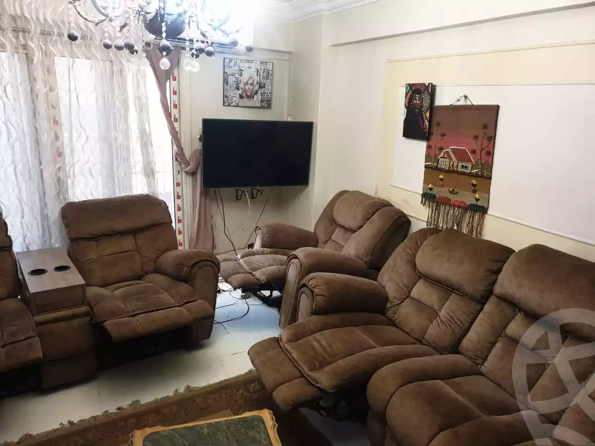 https://aqarmap.com.eg/en/listing/6563933-for-sale-alexandria-moharram-bey-grin-st