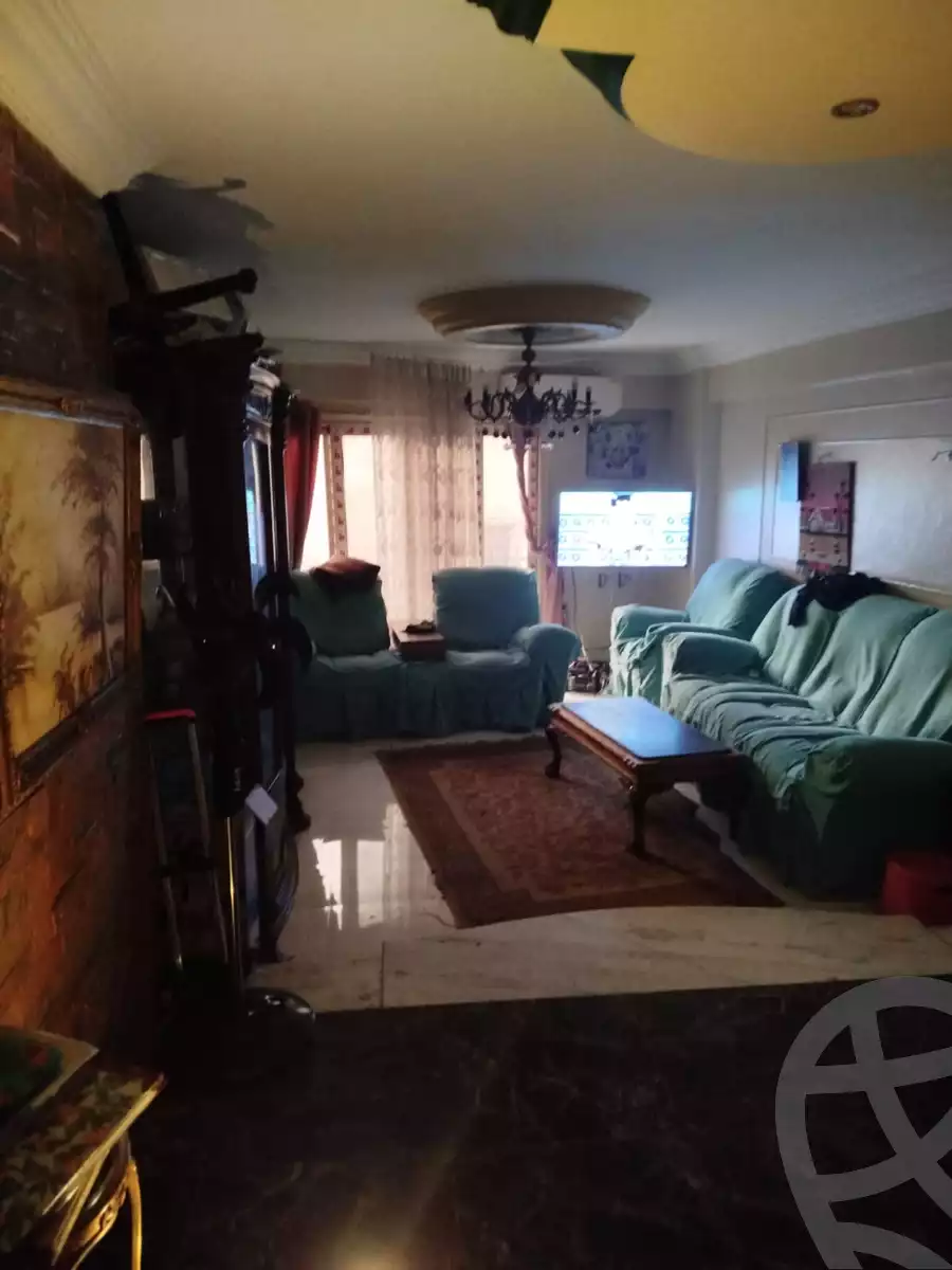 https://aqarmap.com.eg/en/listing/6563933-for-sale-alexandria-moharram-bey-grin-st