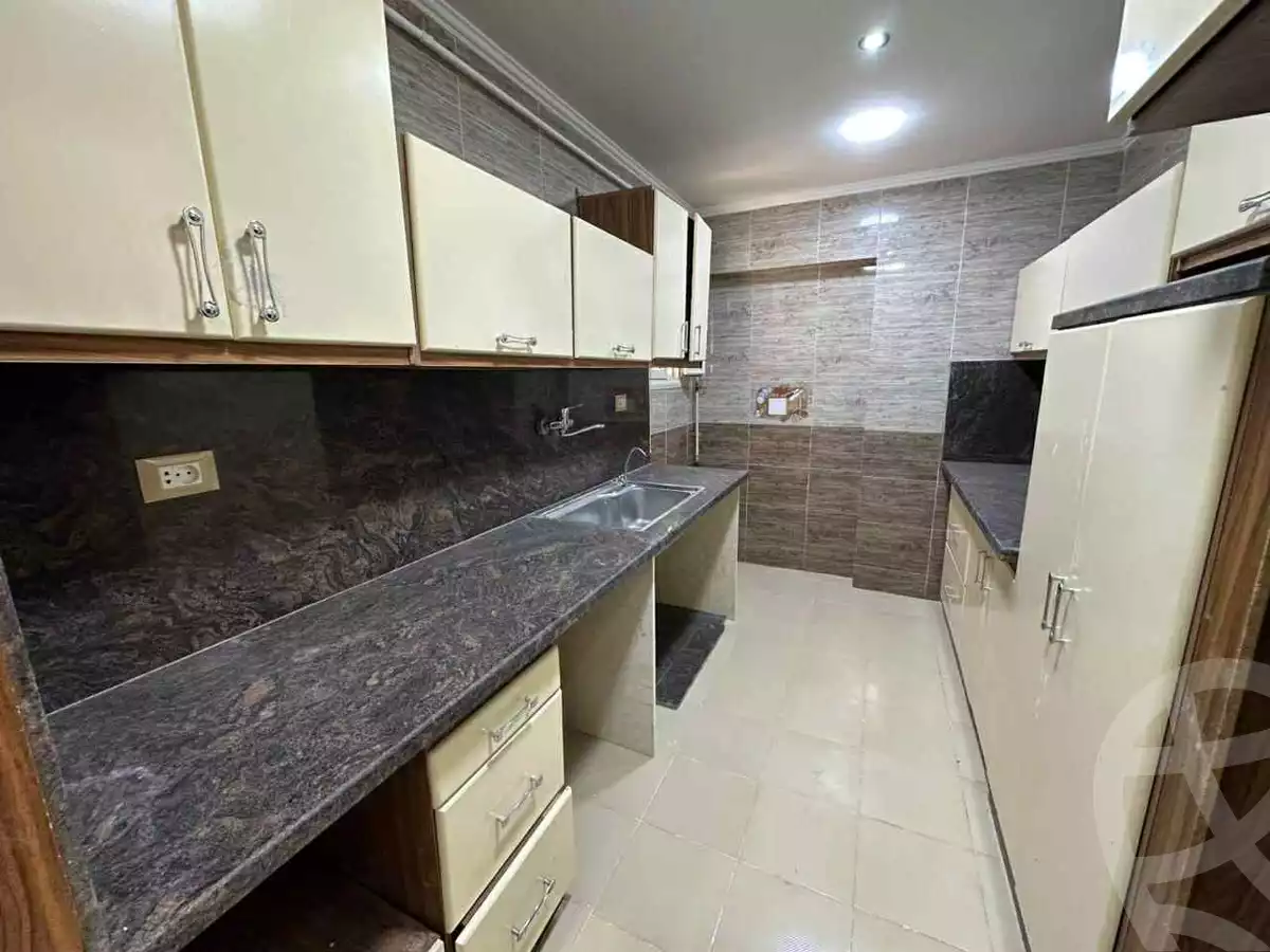https://aqarmap.com.eg/ar/listing/6565579-for-sale-alexandria-el-asafra-l-sfr-bhry