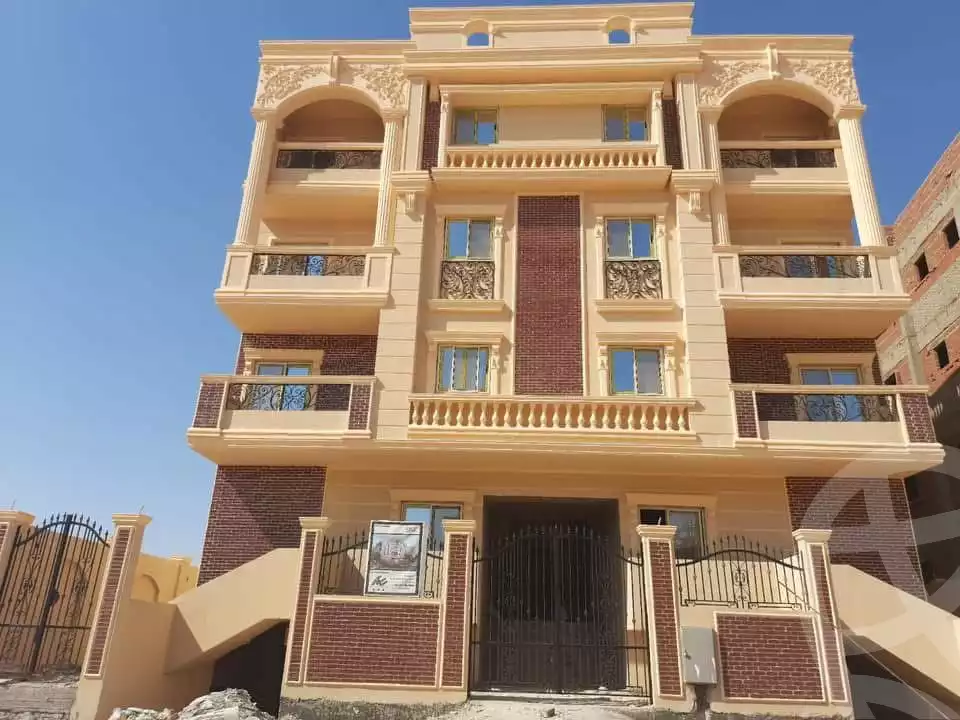 https://aqarmap.com.eg/ar/listing/6568822-for-sale-cairo-6th-of-october-el-ahyaa-neighborhood-9th