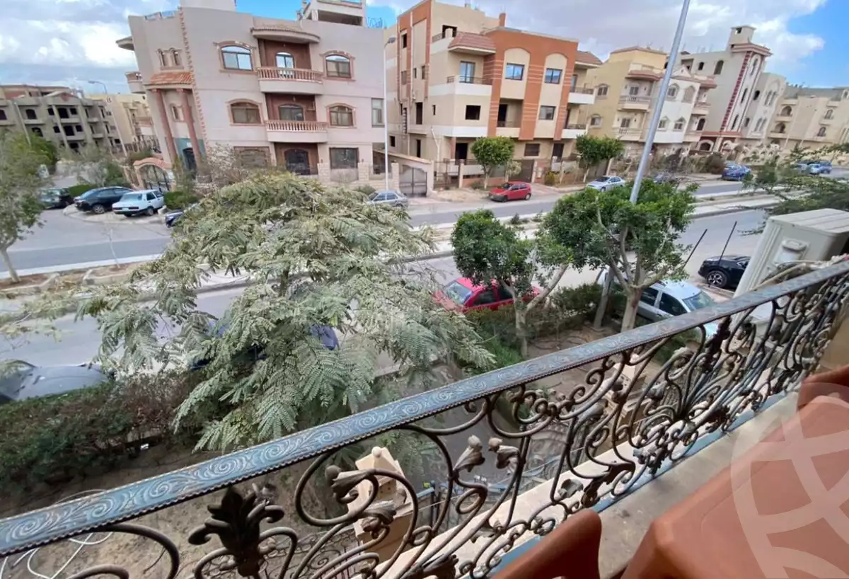 https://aqarmap.com.eg/en/listing/6569393-for-sale-cairo-new-cairo-first-settlement-neighbourhood-1-mohamed-fathi-koura-st