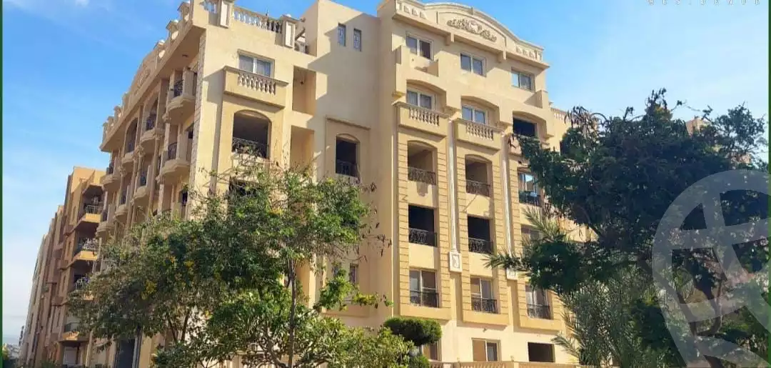 https://aqarmap.com.eg/en/listing/6569491-for-sale-cairo-new-cairo-compounds-el-ashrafia