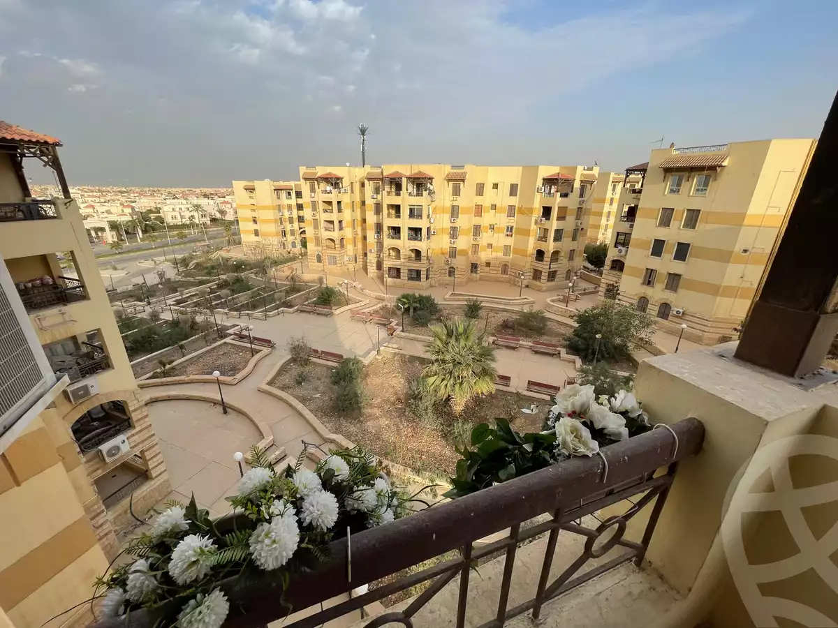 https://aqarmap.com.eg/en/listing/6570548-for-sale-cairo-el-sheikh-zayed-city-el-hay-elsabeaa-lhy-lsb