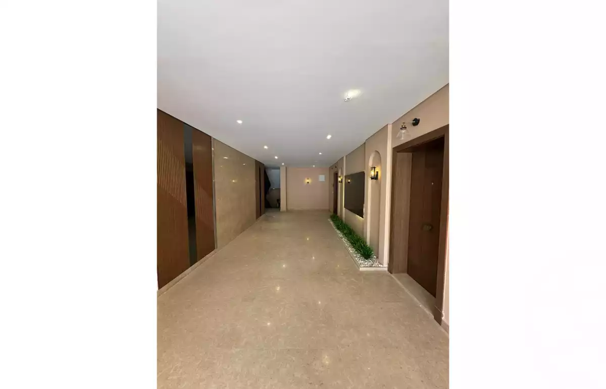 https://aqarmap.com.eg/ar/listing/6570594-for-rent-cairo-el-sheikh-zayed-city-compounds-kmbwnd-fyldj-wyst-dr-llttwyr