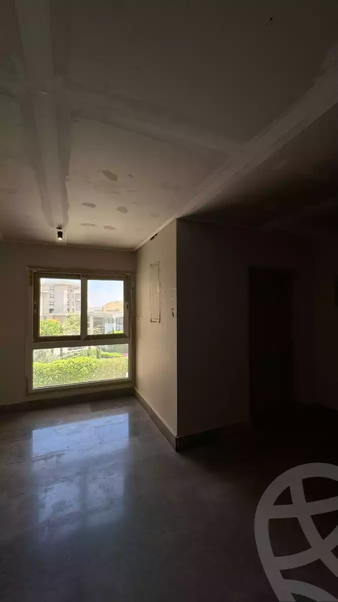 https://aqarmap.com.eg/ar/listing/6570909-for-sale-cairo-new-cairo-compounds-mwntn-fyw-y-syty-club-park-mountain-view-icity