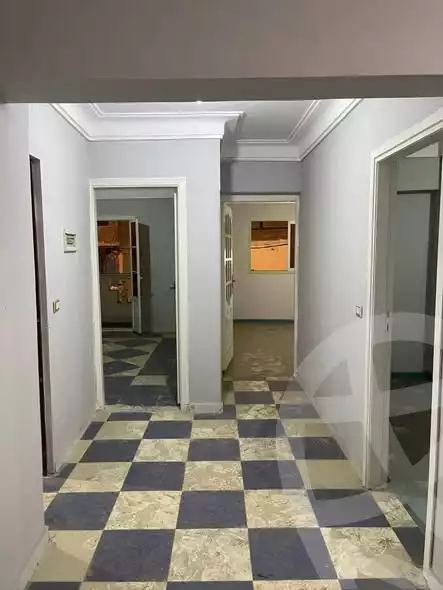 https://aqarmap.com.eg/ar/listing/6571193-for-sale-alexandria-el-asafra-shr-45
