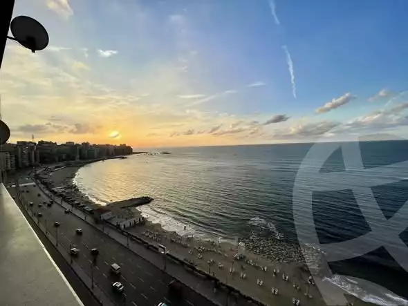 https://aqarmap.com.eg/ar/listing/6571214-for-sale-alexandria-el-asafra-l-sfr-bhry