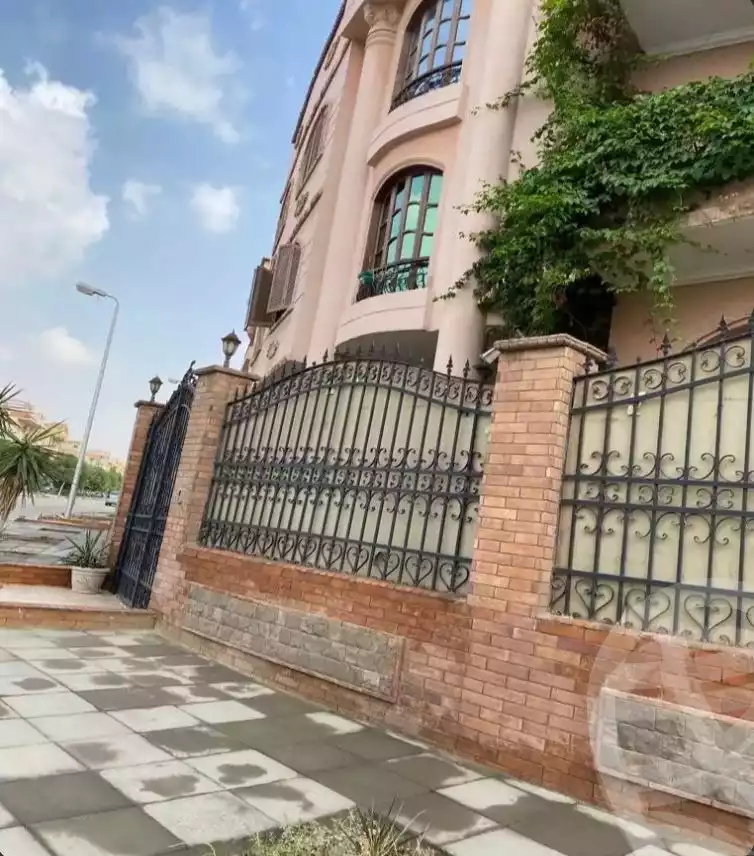 https://aqarmap.com.eg/en/listing/6572670-for-sale-cairo-new-cairo-90th-street-south-teseen-st