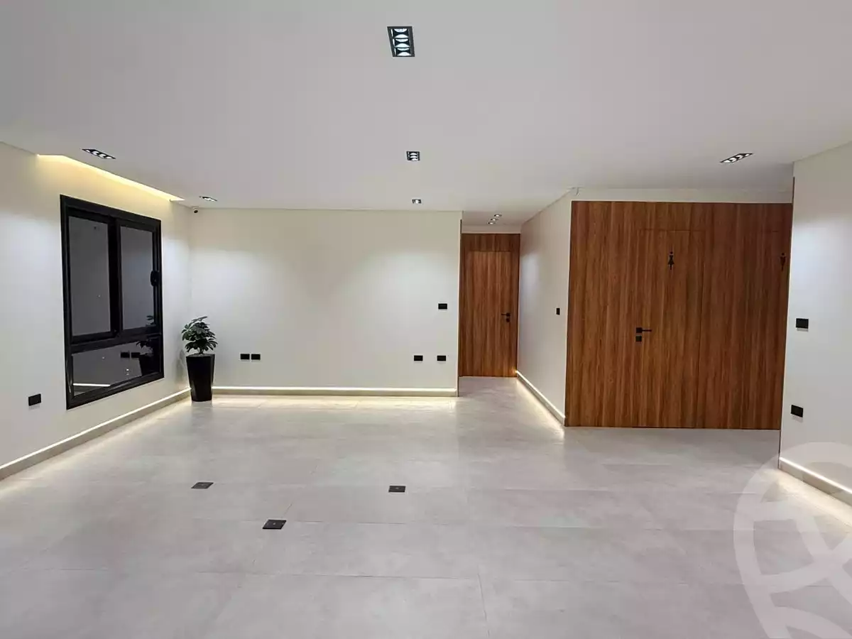 https://aqarmap.com.eg/en/listing/6573727-for-rent-cairo-el-maadi-compounds-rayhanah-plaza