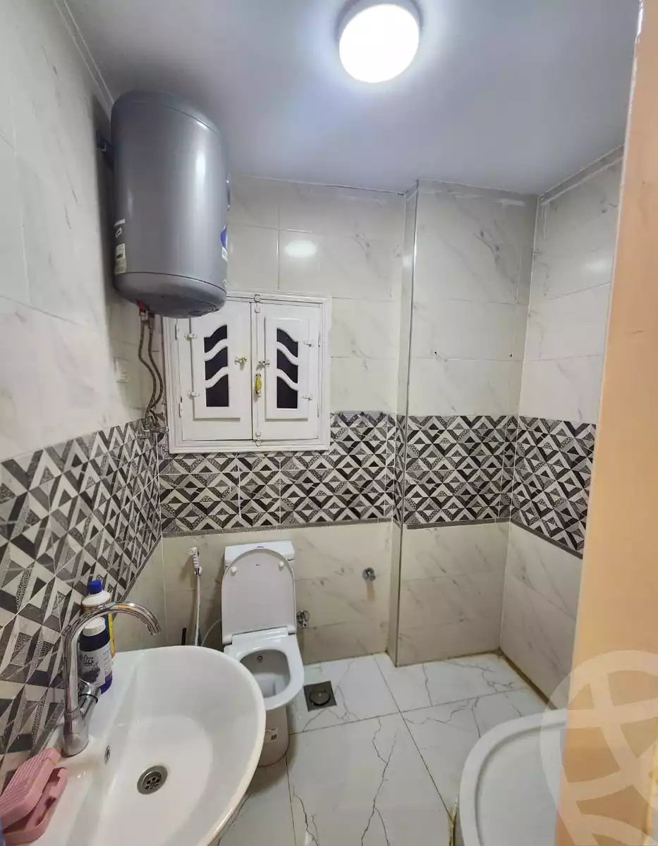 https://aqarmap.com.eg/en/listing/6575599-for-rent-cairo-el-zaytun-hlmy-lzytwn-ibn-el-hakam-sq