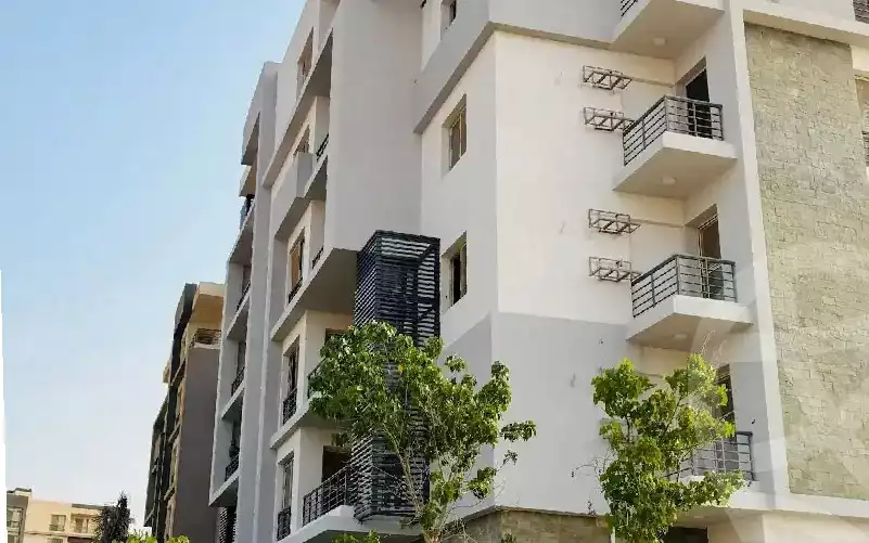 https://aqarmap.com.eg/en/listing/6576476-for-sale-cairo-el-sheikh-zayed-city-lshykh-zyd-ljdyd-west-view-residence-hdp