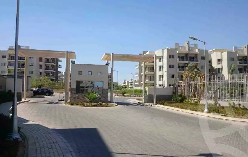 https://aqarmap.com.eg/ar/listing/6576880-for-rent-cairo-el-sheikh-zayed-city-compounds-dh-drys