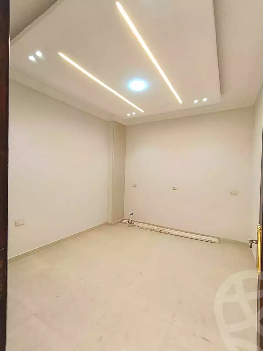https://aqarmap.com.eg/en/listing/6579240-for-sale-qalyubia-shubra-el-khaima-el-shareaa-el-gadid-st
