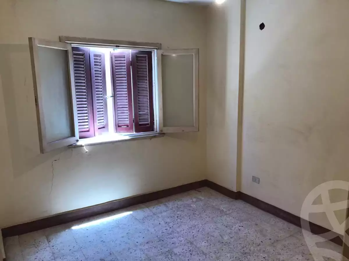 https://aqarmap.com.eg/ar/listing/6580183-for-sale-alexandria-lm-mwr-lm-mwr-lshty-kornesh-el-maamoura-st