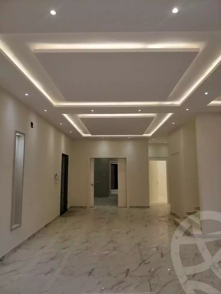 https://aqarmap.com.eg/ar/listing/6585301-for-rent-cairo-new-cairo-ganob-el-akadamiya-south-academy-a-zaid-ebn-haretha-st