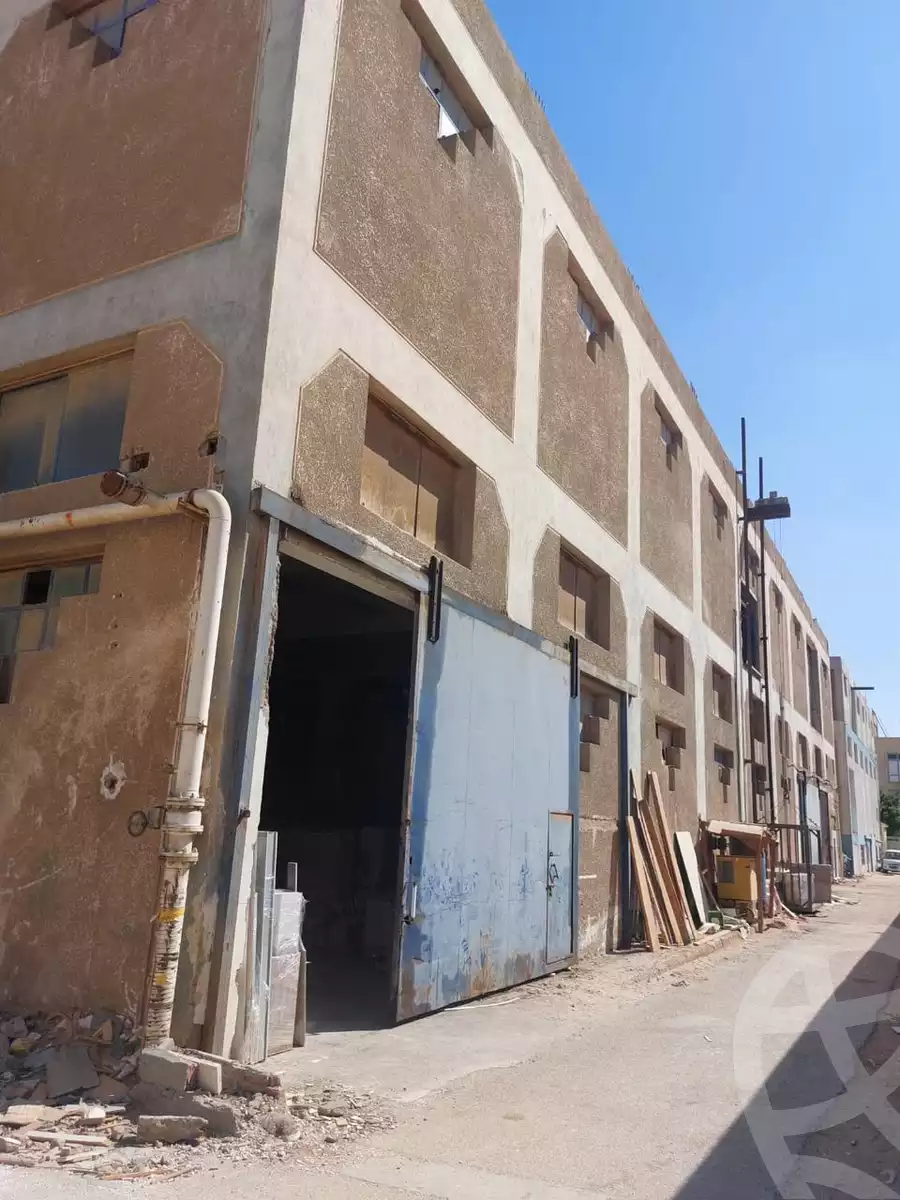 https://aqarmap.com.eg/ar/listing/6587771-for-sale-cairo-6th-of-october-el-mantqa-el-snaaaya-industrial-zone-1