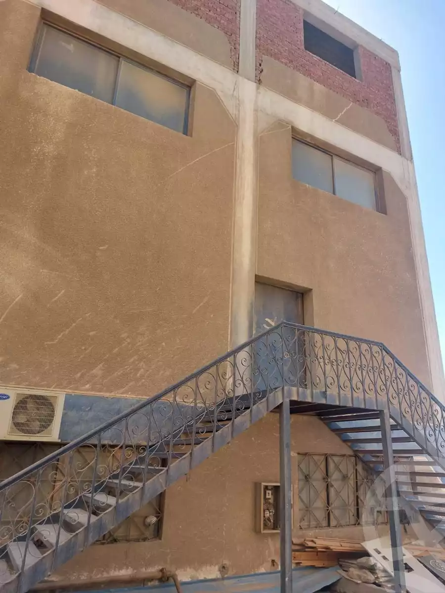 https://aqarmap.com.eg/ar/listing/6587771-for-sale-cairo-6th-of-october-el-mantqa-el-snaaaya-industrial-zone-1