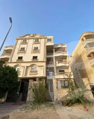 https://aqarmap.com.eg/en/listing/6588974-for-sale-cairo-al-oubour-el-hay-el-taseaa-el-gamaa-st