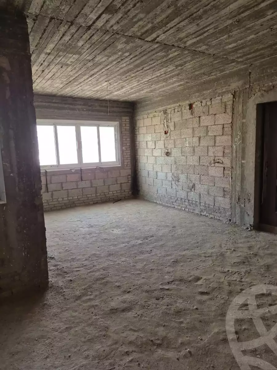 https://aqarmap.com.eg/ar/listing/6590073-for-sale-cairo-new-cairo-compounds-mountain-view-hyde-park