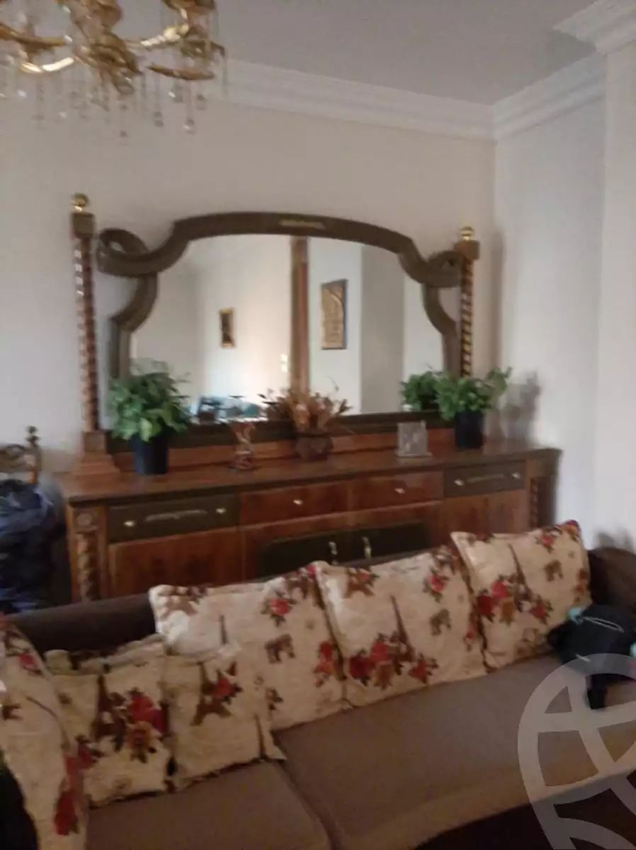 https://aqarmap.com.eg/ar/listing/6590146-for-rent-cairo-el-sheikh-zayed-city-el-hay-elthamen