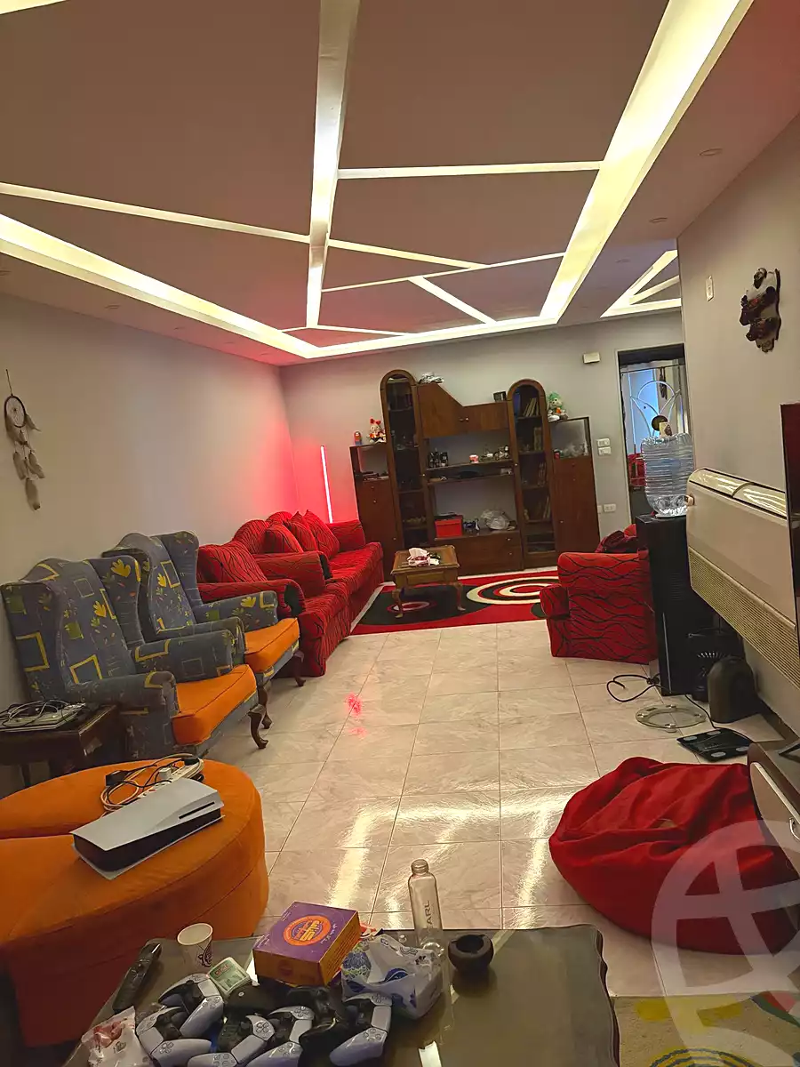 https://aqarmap.com.eg/en/listing/6591031-for-sale-cairo-helwan-helwan-el-sharkeya-ryad-pasha-st