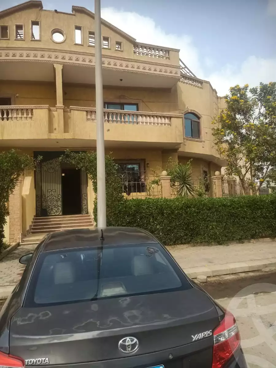 https://aqarmap.com.eg/ar/listing/6592095-for-rent-cairo-new-cairo-sharq-el-akadamiya-al-tahrir-st