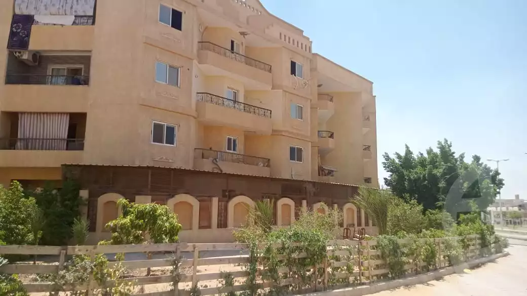 https://aqarmap.com.eg/ar/listing/6593749-for-sale-cairo-el-shorouk-lmntq-lthlth-neighbourhood-1