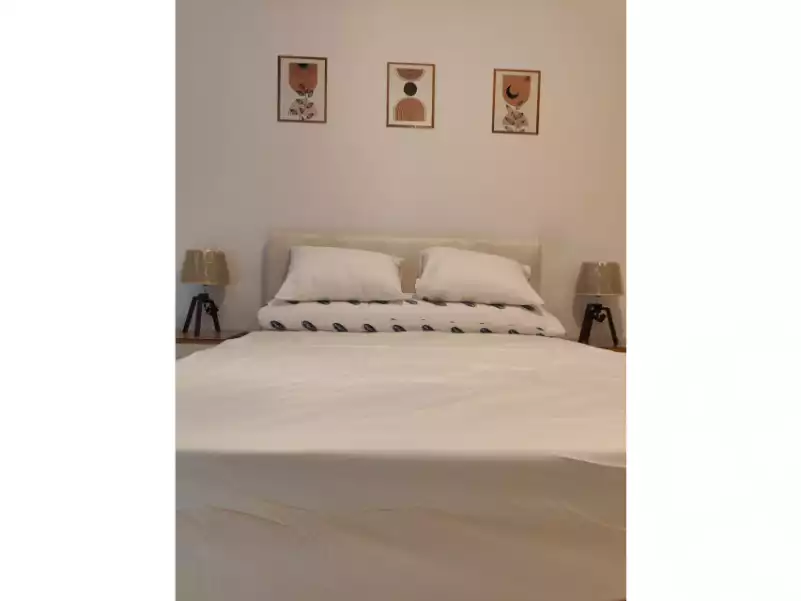 https://aqarmap.com.eg/ar/listing/6594464-for-rent-cairo-new-cairo-compounds-hyde-park-centre-ville-hyde-park
