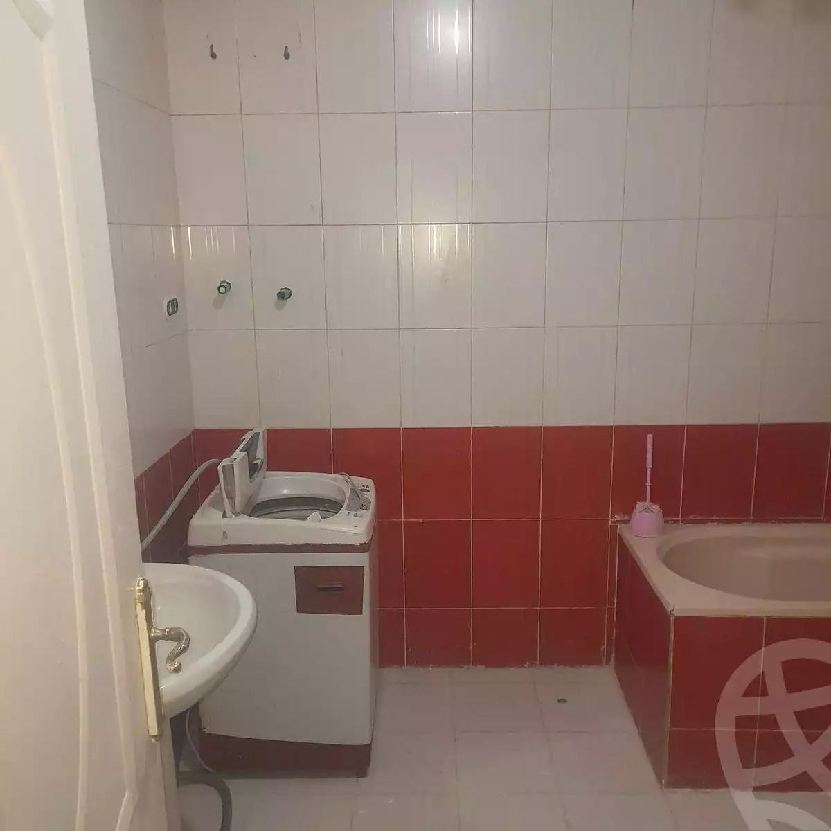 https://aqarmap.com.eg/ar/listing/6595951-for-sale-alexandria-l-jmy-lbytsh