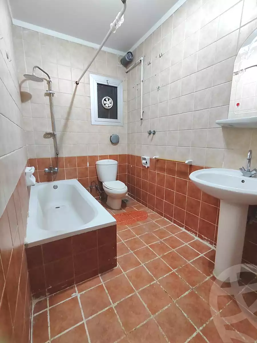 https://aqarmap.com.eg/en/listing/6595965-for-sale-cairo-mokattam-lhdb-l-ly-manteqt-ganob-s