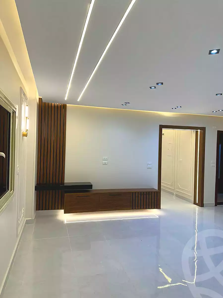 https://aqarmap.com.eg/ar/listing/6597301-for-sale-cairo-6th-of-october-el-ahyaa-neighborhood-1st-seventh-neighborhood