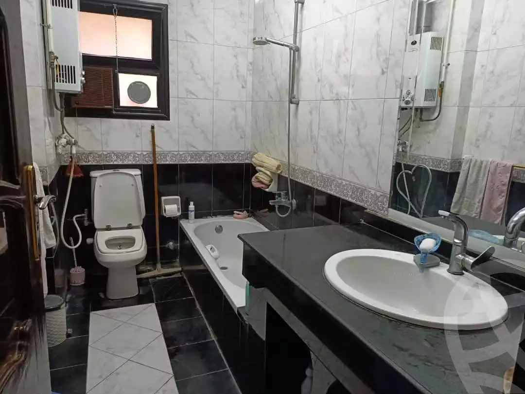 https://aqarmap.com.eg/ar/listing/6599413-for-sale-cairo-helwan-rostom-st