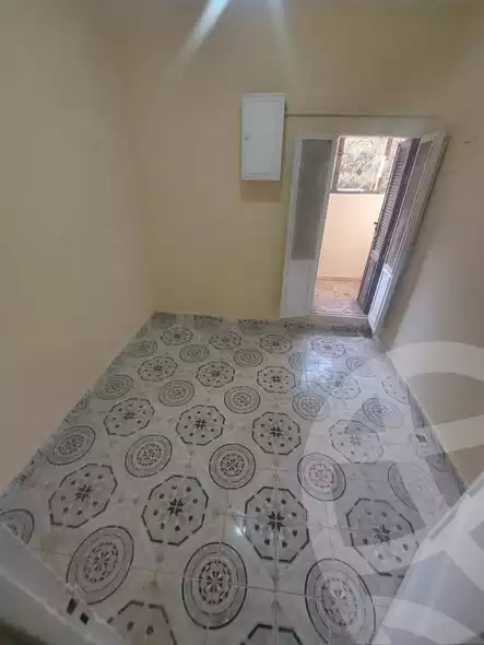 https://aqarmap.com.eg/ar/listing/6599443-for-sale-cairo-helwan-kwrnysh-hlwn