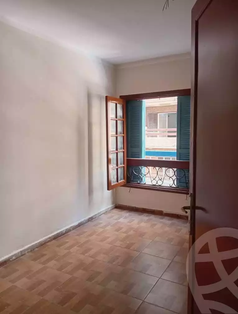 https://aqarmap.com.eg/en/listing/6599964-for-rent-alexandria-el-asafra-l-sfr-bhry