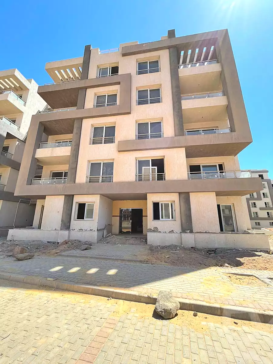 https://aqarmap.com.eg/en/listing/6600308-for-sale-cairo-el-sheikh-zayed-city-mntq-fr-y-bmdyn-lshykh-zyd
